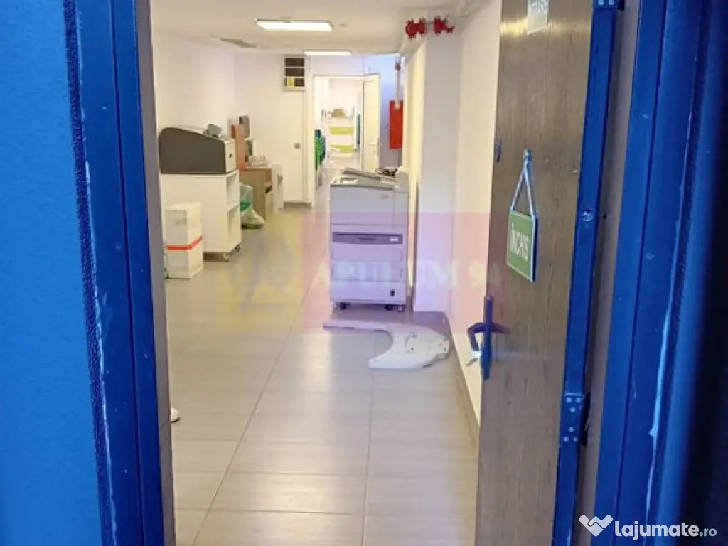 Spatiu 106 mp demisol, intrare separata, utilitati inclus...