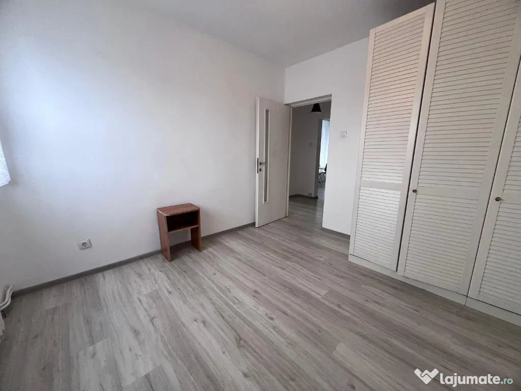 Apartament 3 camere,zona Gojdu