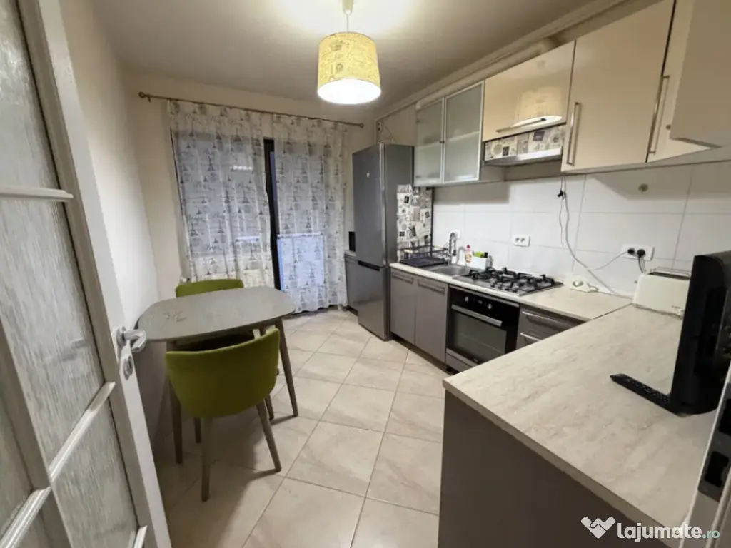 Apartament 3 camere, circular - zona Ghimbav 