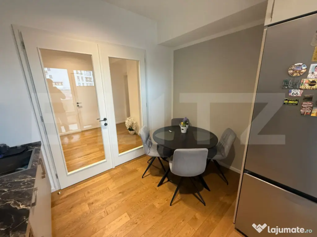 Apartament 3 camere decomandat, 98 mp, zona Sfintii Apostoli