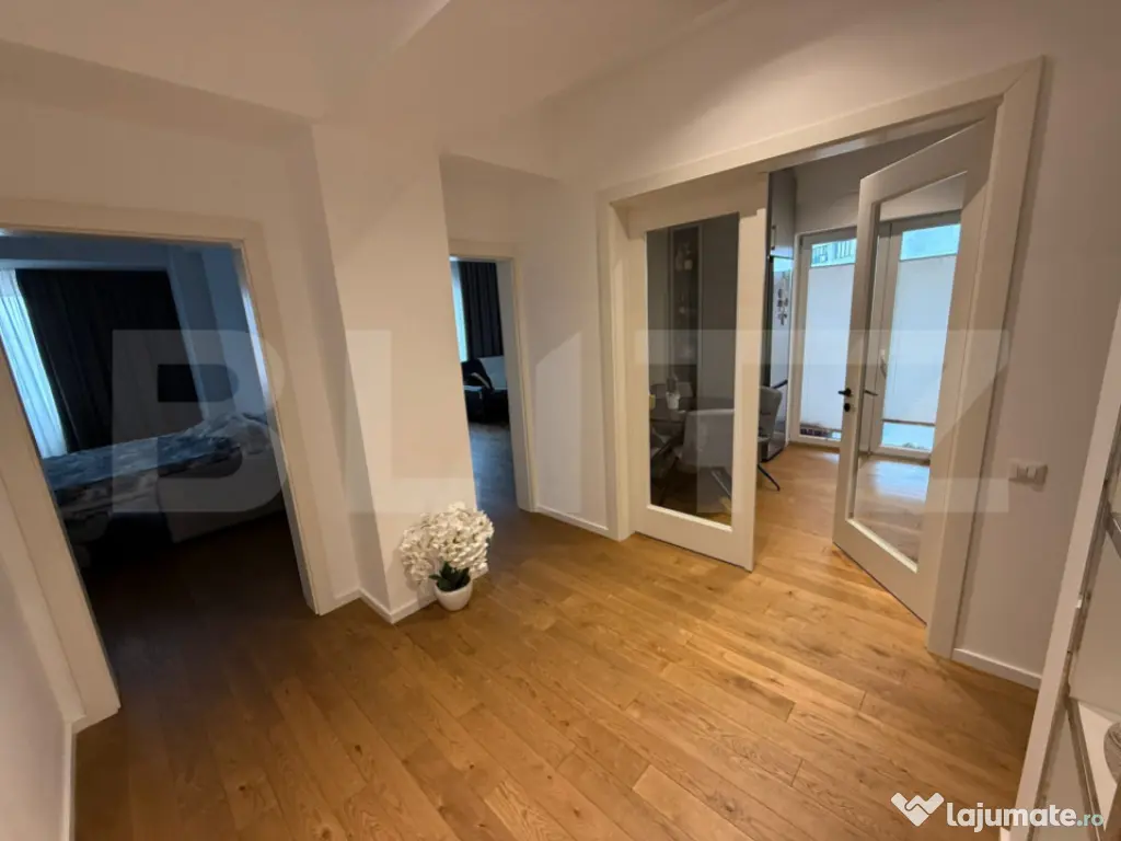 Apartament 3 camere decomandat, 98 mp, zona Sfintii Apostoli