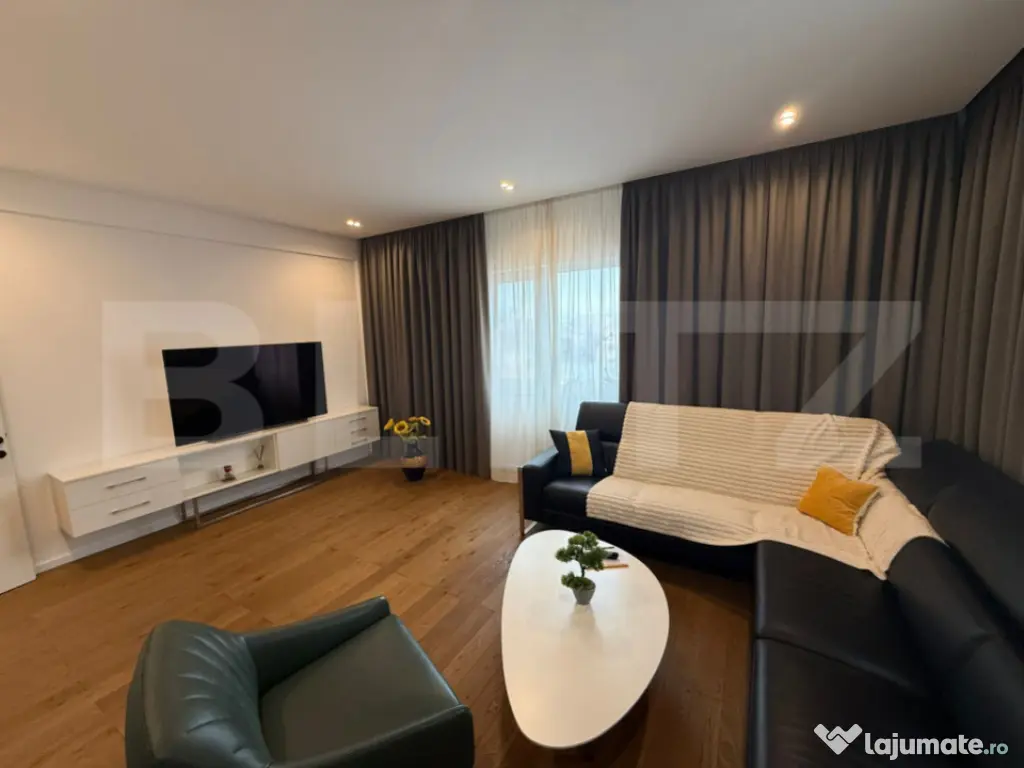 Apartament 3 camere decomandat, 98 mp, zona Sfintii Apostoli