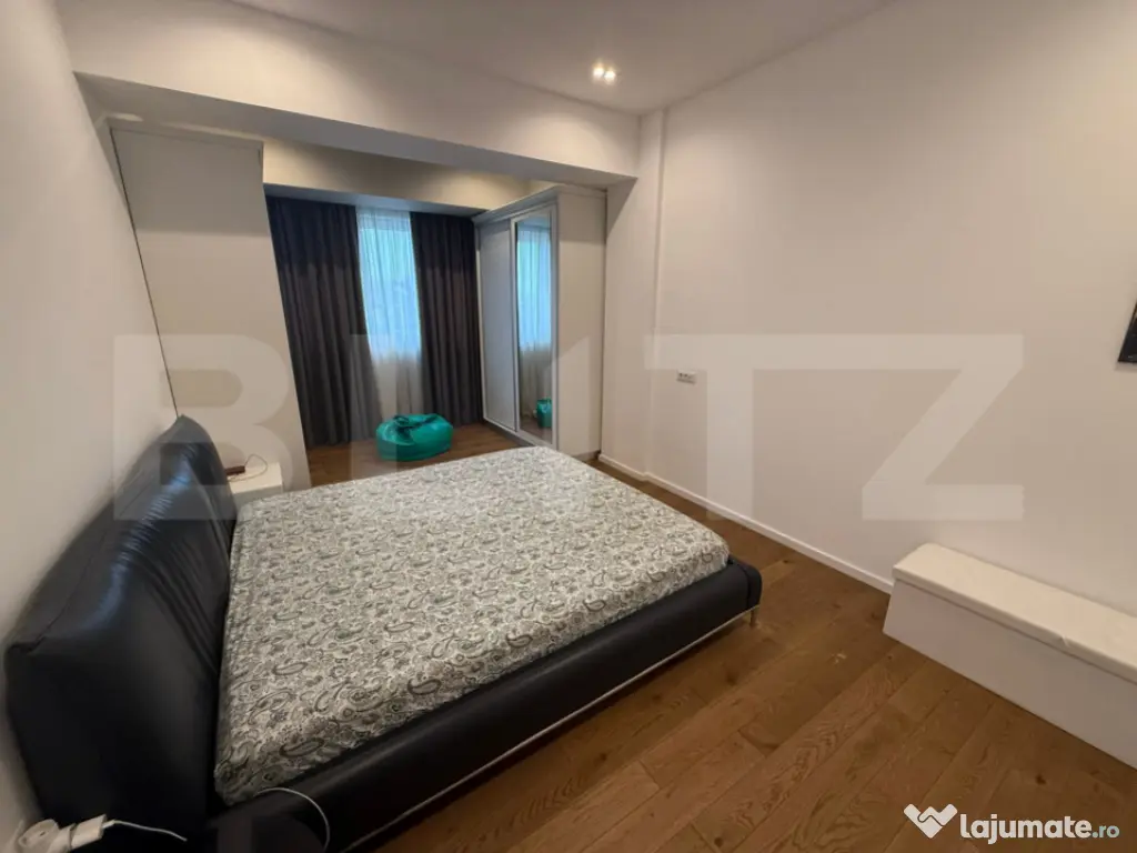 Apartament 3 camere decomandat, 98 mp, zona Sfintii Apostoli