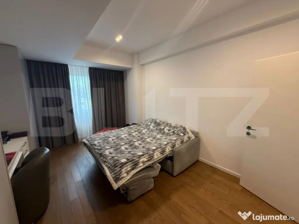 Apartament 3 camere decomandat, 98 mp, zona Sfintii Apostoli