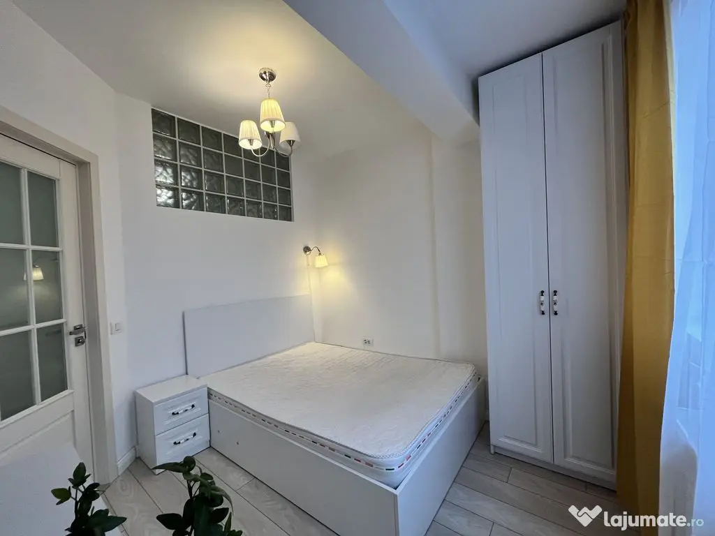 Studio bine compartimentat, parcare, complet mobilat, ren... 