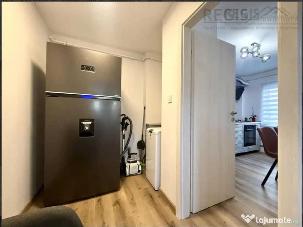 Apartament 4 camere modern cu parcare si boxa zona Spitalulu 