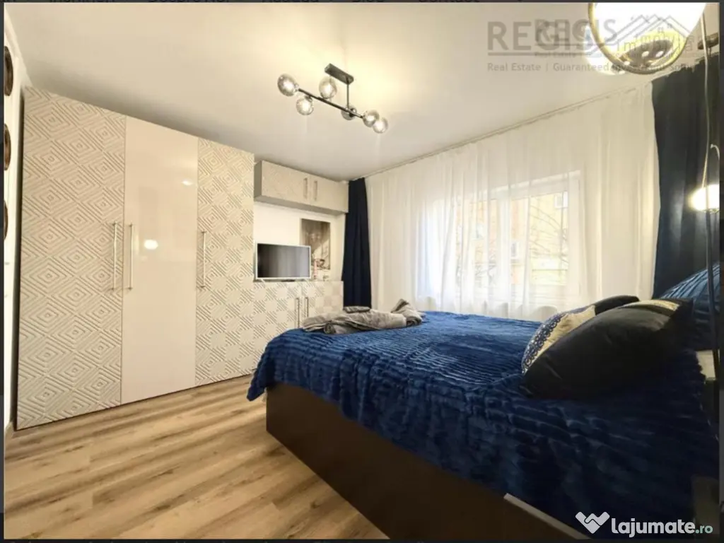 Apartament 4 camere modern cu parcare si boxa zona Spitalulu 