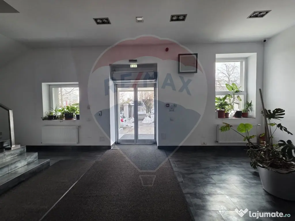Spațiu de birouri de 1,780mp de vânzare în zona 13 Sep...