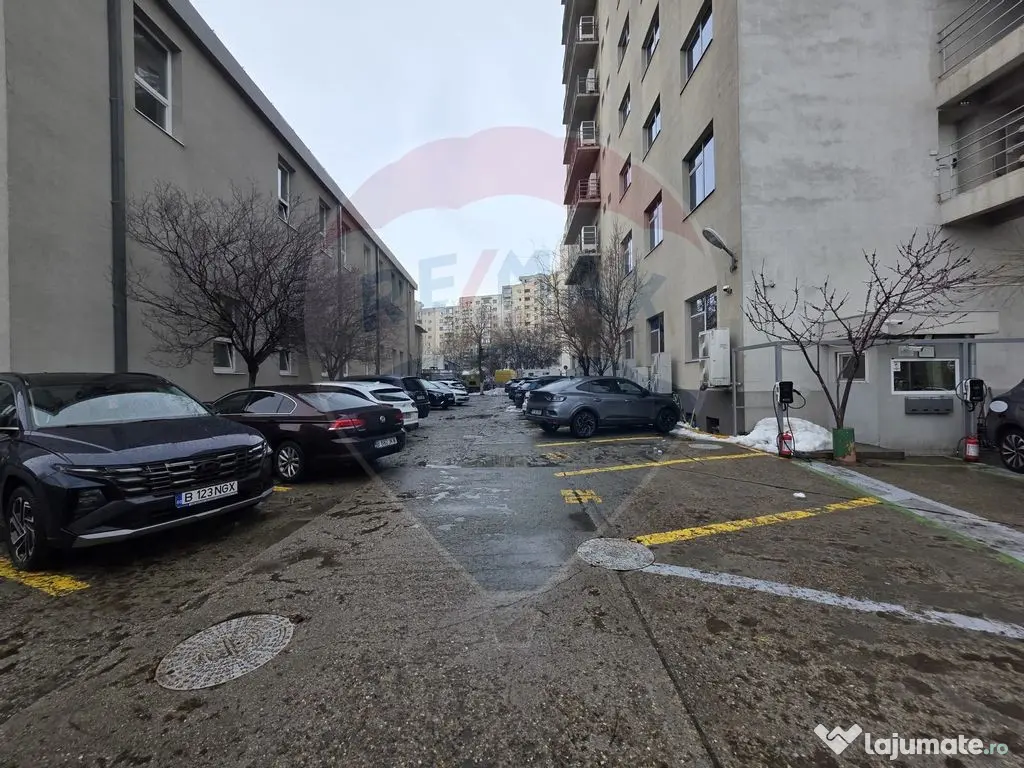 Spațiu de birouri de 1,780mp de vânzare în zona 13 Sep...