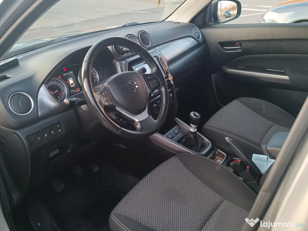 Suzuki Vitara mild hybrid 1.4 boosterjet 