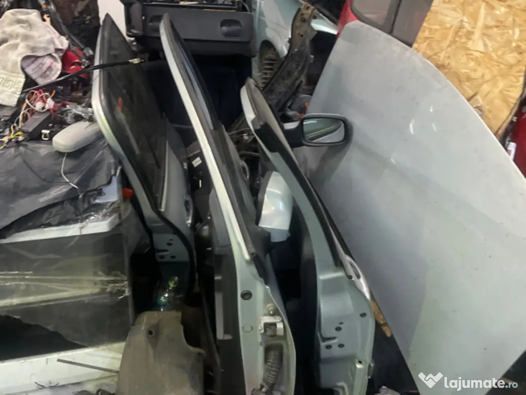 Uși Renault Megan 2 hatchback an 2005