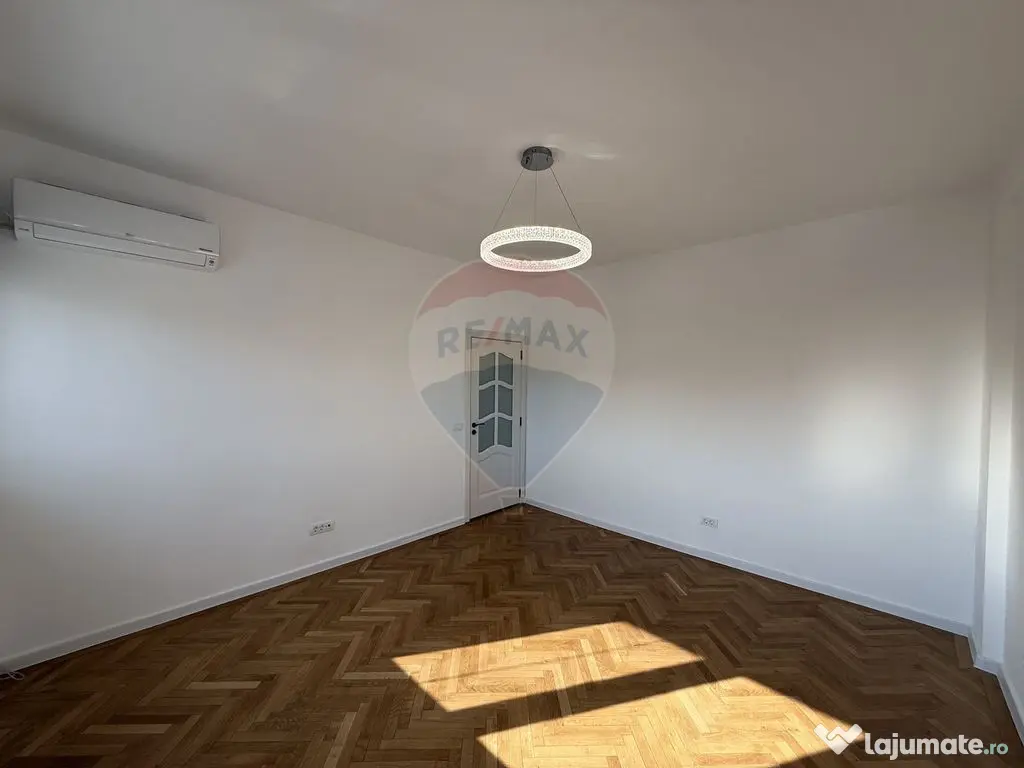 Apartament 4 camere de închiriat – Bd. Unirii / Str. V... 