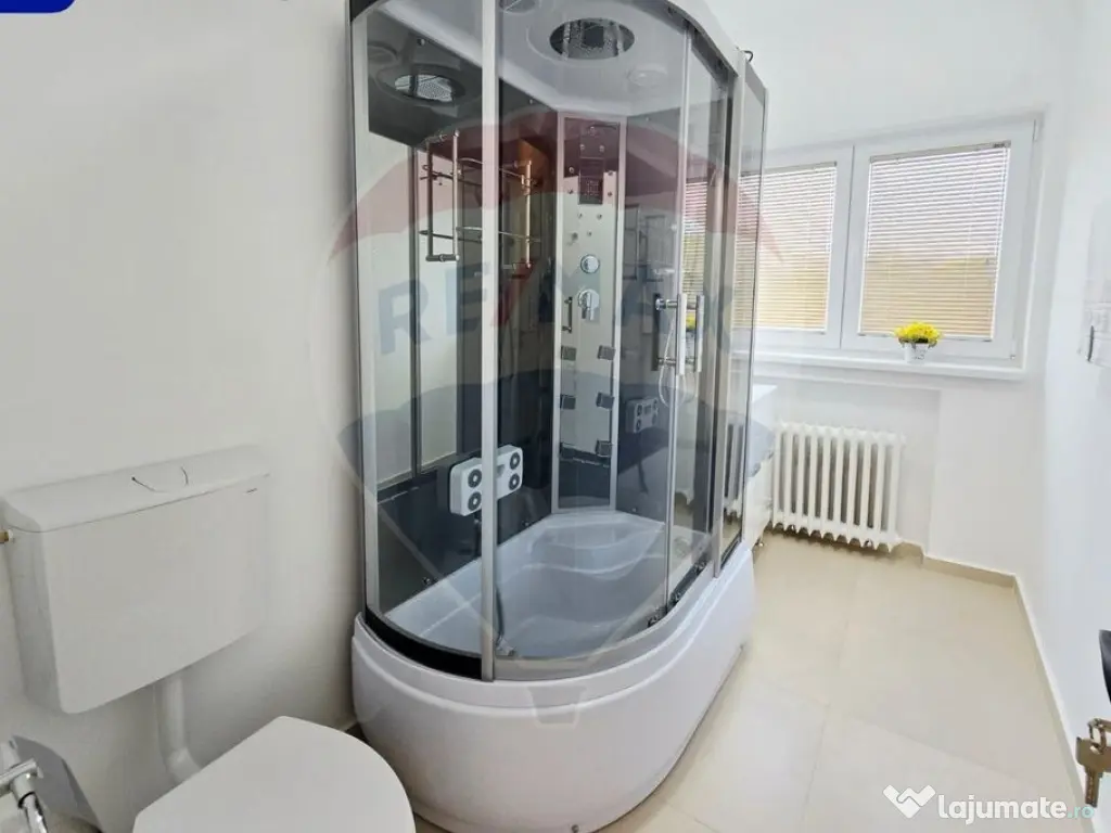 Apartament 4 camere de închiriat – Bd. Unirii / Str. V...