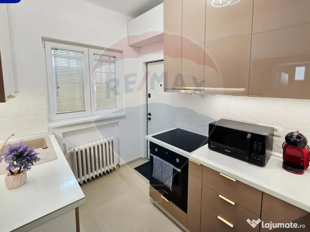 Apartament 4 camere de închiriat – Bd. Unirii / Str. V...