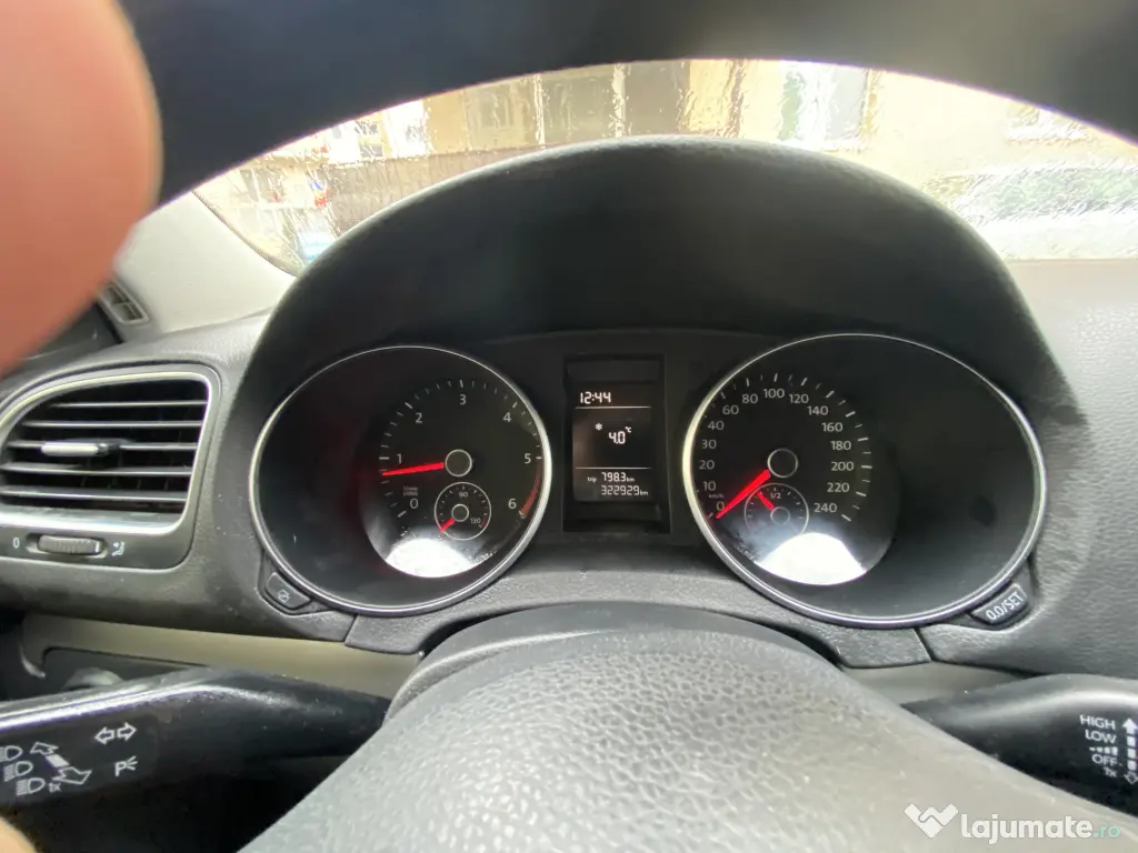 Vând Golf 6 1.6 TDI 105 CP 