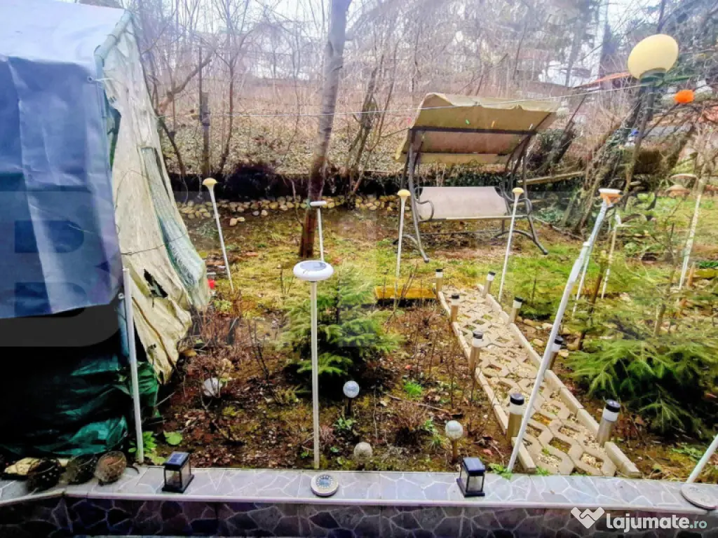 Unicitate!​Apartament spațios cu 3 camere, 102mp și curt 