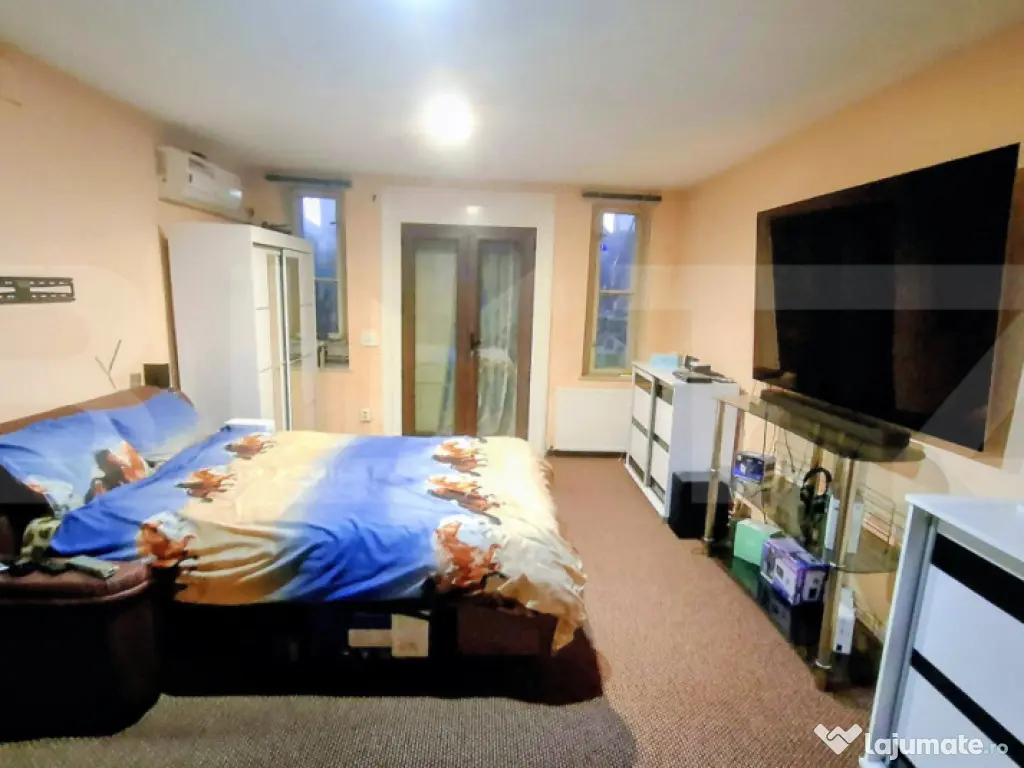 Unicitate!​Apartament spațios cu 3 camere, 102mp și curt 