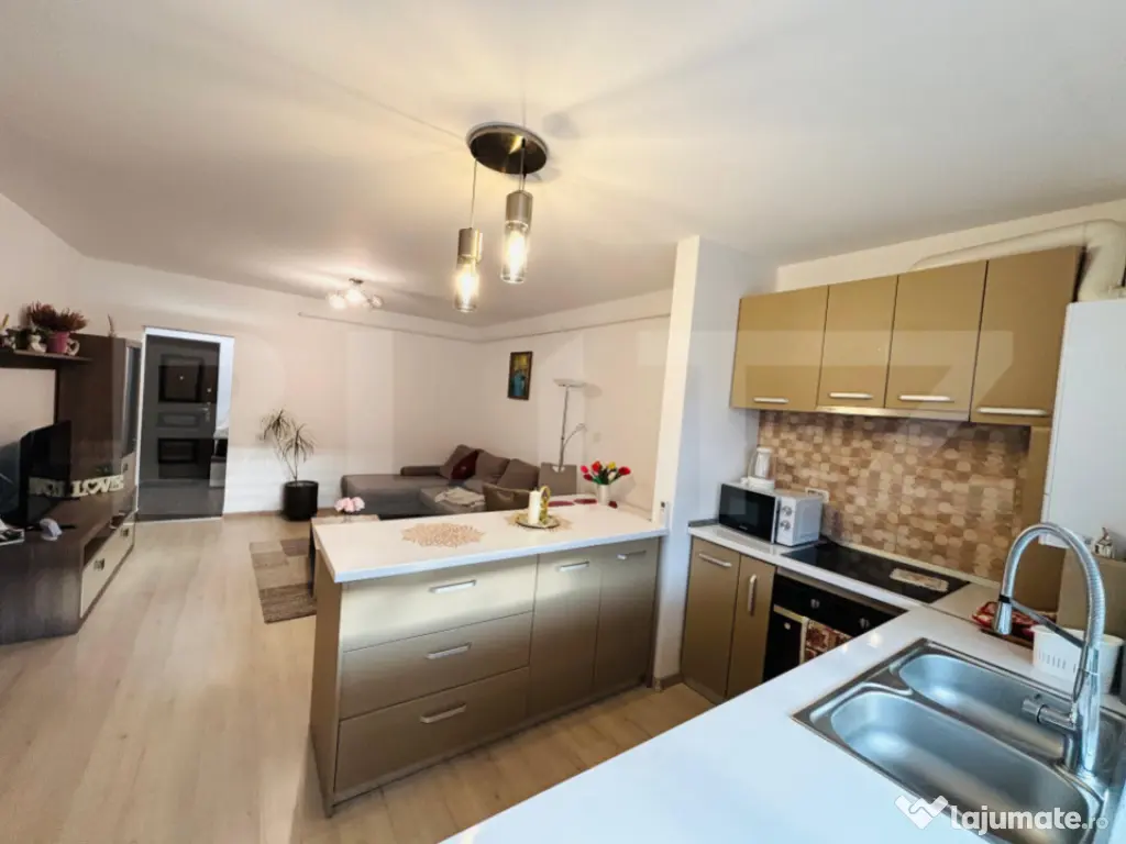 Studio premium 2 camere, parcare inclusă în Sânpetru 