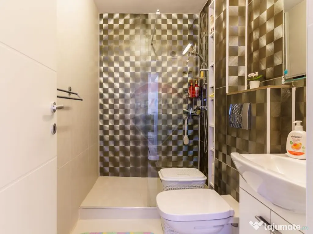 Apartament de vanzare | 3 camere | complet renovat | Mana... 