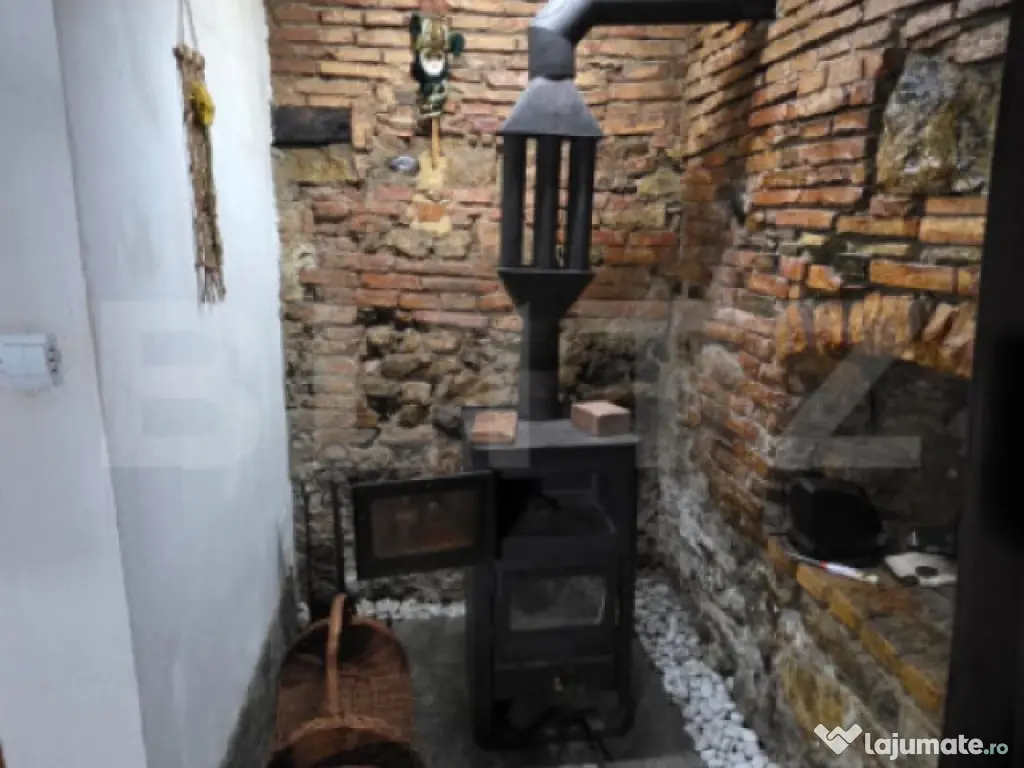 Oportunitate- Casă în zonă centrală 