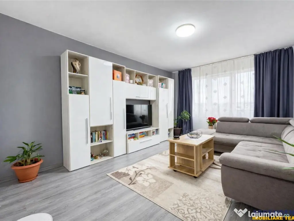 FILM!Apartament 3 camere,decomandat, vedere panoramica,Garii 