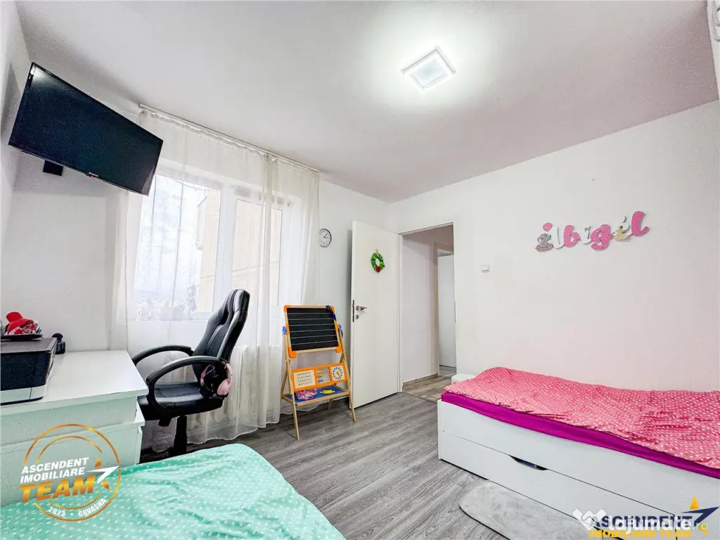 FILM!Apartament 3 camere,decomandat, vedere panoramica,Garii 