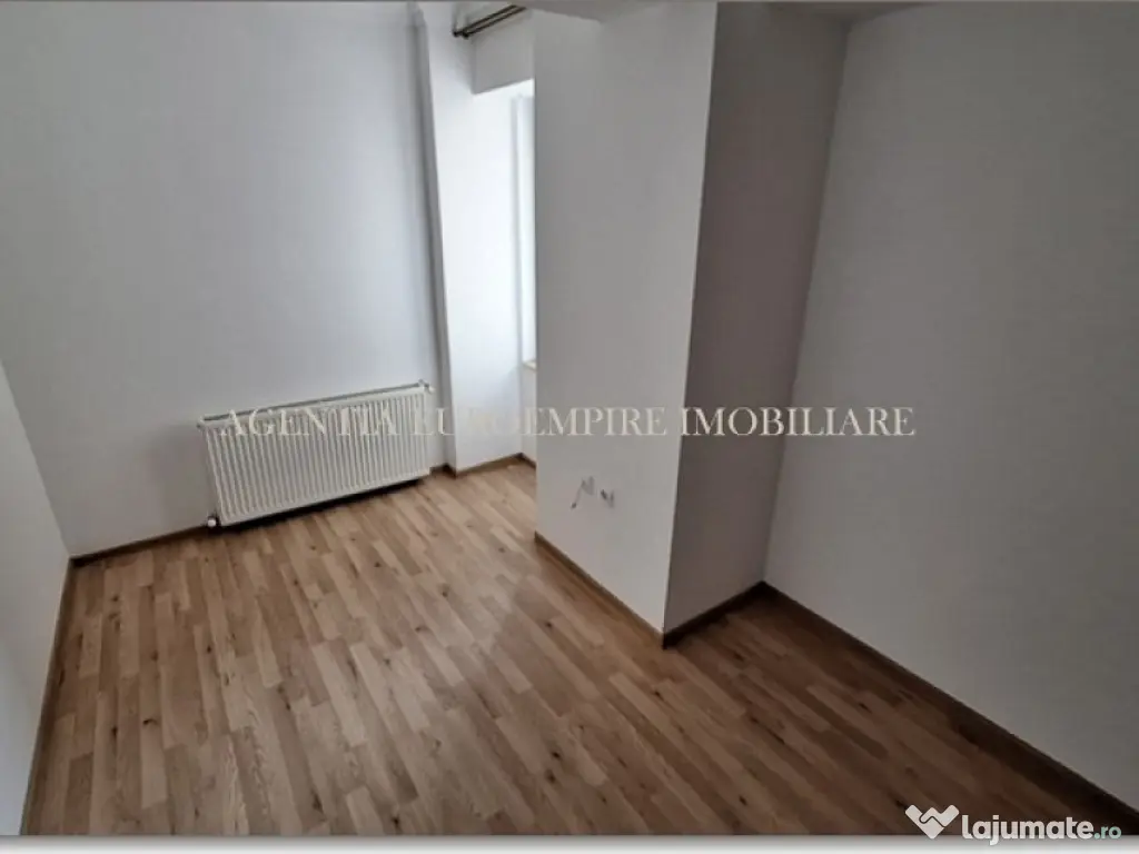 Apartament 3 camere decomandat de vanzare in Constanta, Bloc 2011