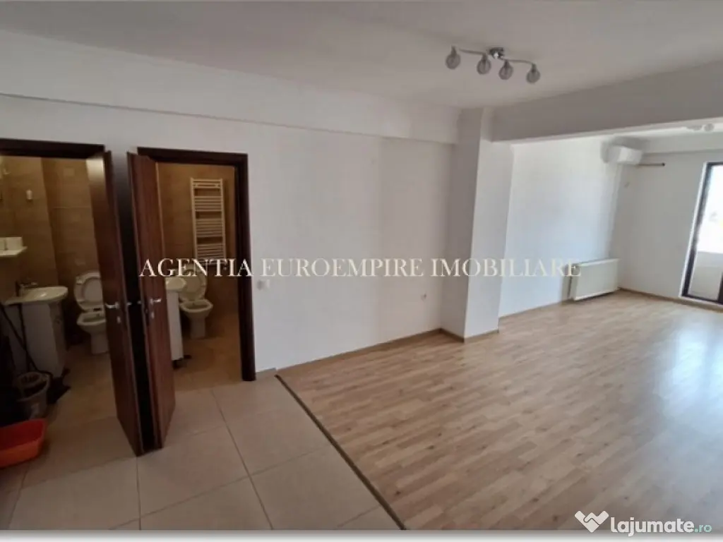 Apartament 3 camere decomandat de vanzare in Constanta, Bloc 2011