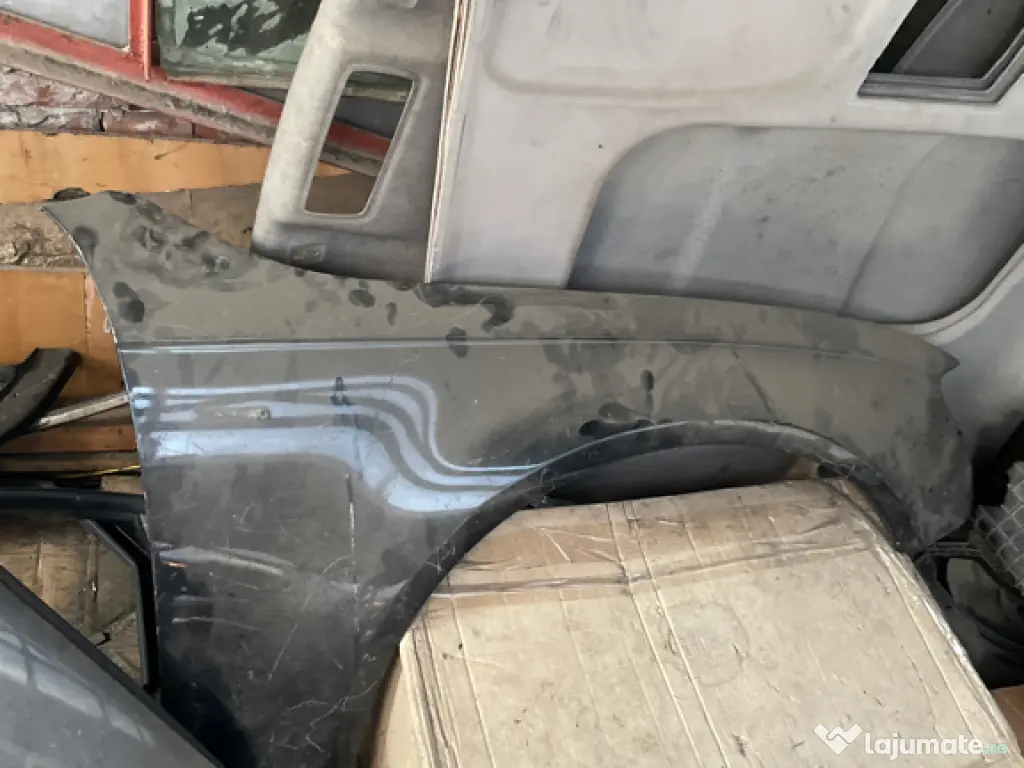 Aripă stângă dreapta audi a4 b8 an 2010 