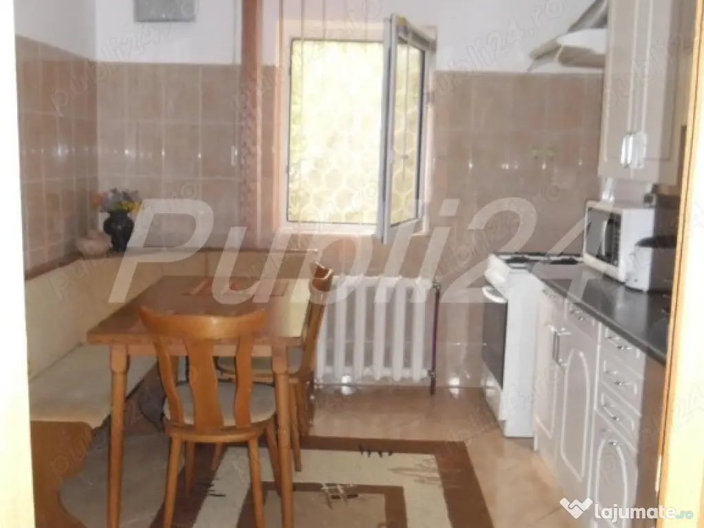 Inchiriez apartament 3 camere Stadion 