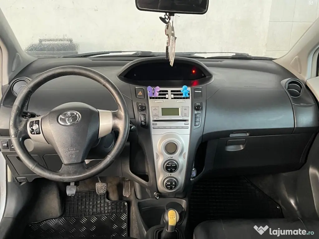 🚗 Toyota Yaris 1.4 D-4D – Motorină – 168.000 km 