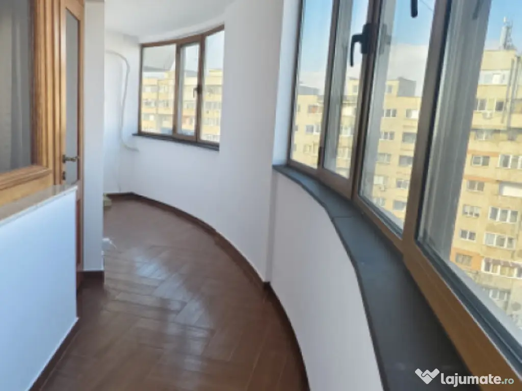 Apartament, 2 camere, ultracentral, etajul 8, Ploiești 
