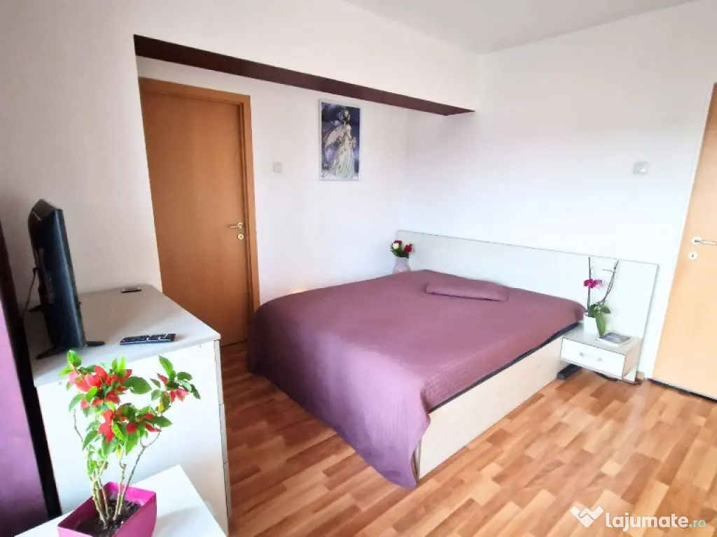 Apartament de vânzare,3 camere,bloc cu piscină Pitești,Tancodrom