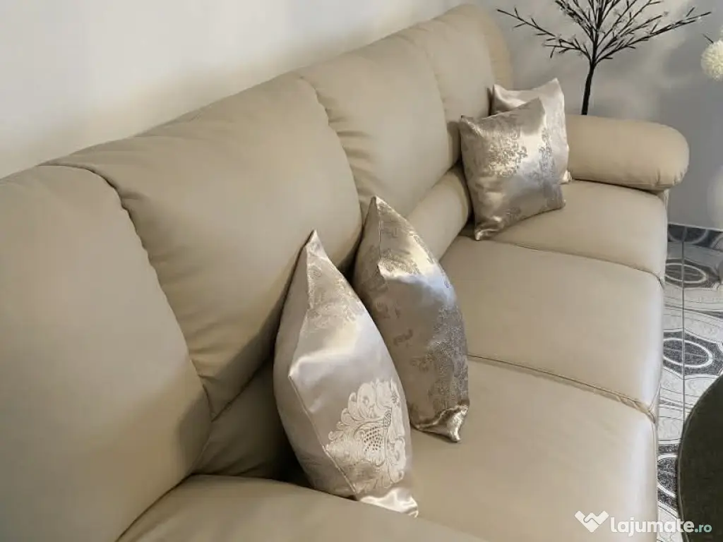 Canapea 3 locuri extensibilă + canapea 2 locuri, stare impecabilă 