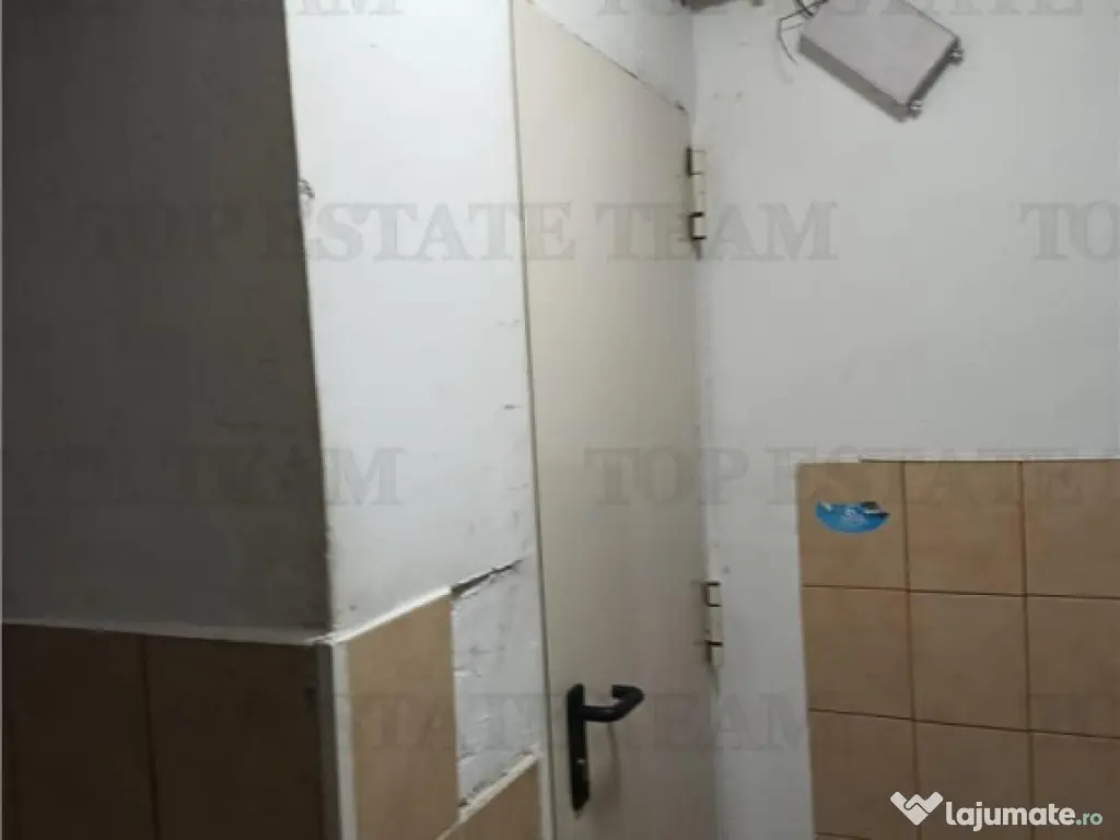 Apartament frumos cu doua camere la parter plus boxa intr-un 