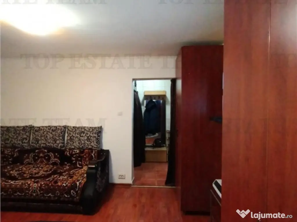 Apartament frumos cu doua camere la parter plus boxa intr-un 