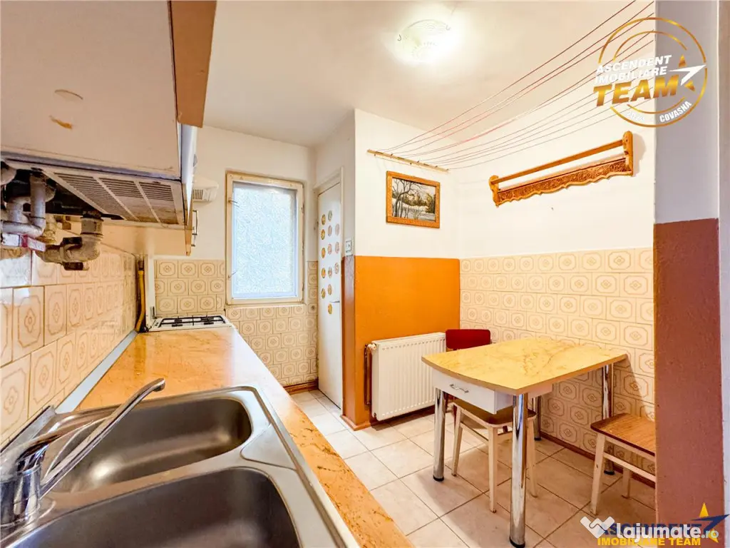 Film! Apartament cu 3 camere, decomandat, Ciucului, Sfantu G 