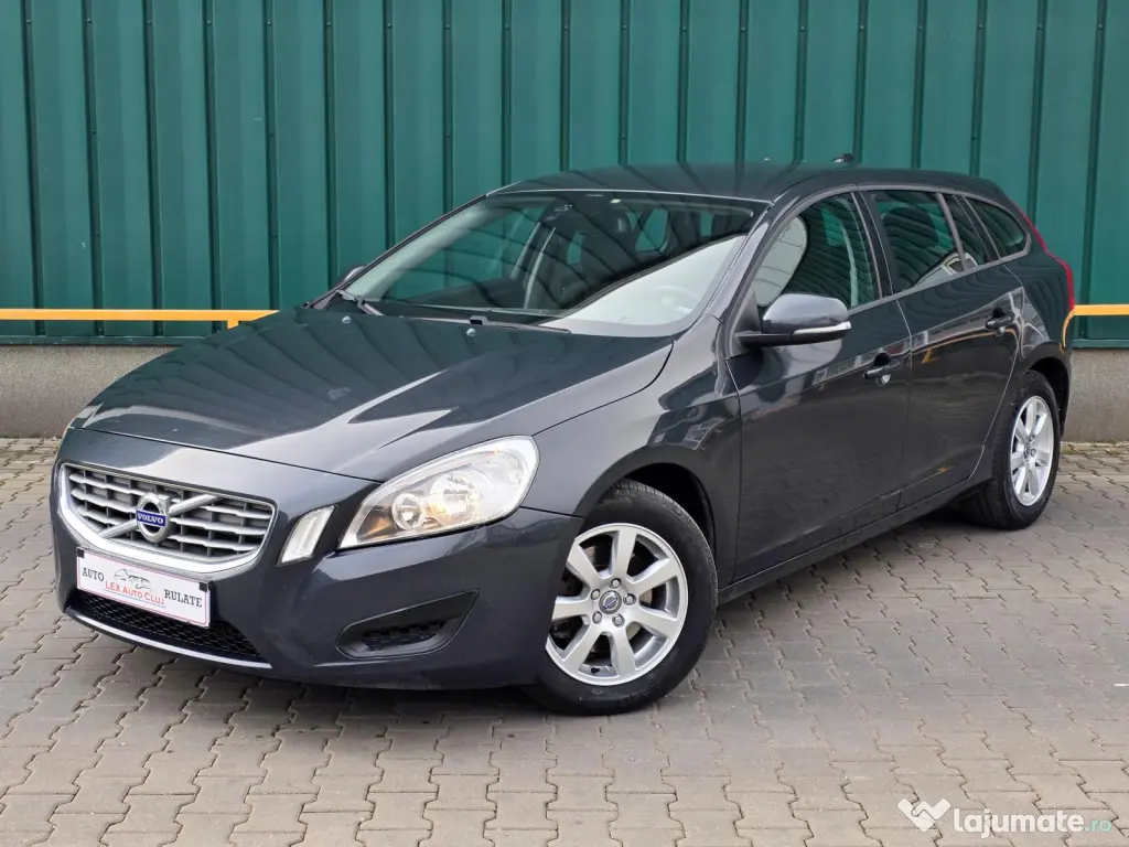 Volvo V60 Diesel, incalzire scaune, Navi, Carlig 