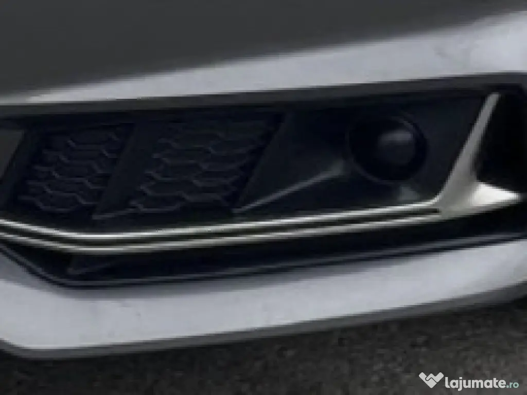 Ornament proiector stanga fata Audi A4 