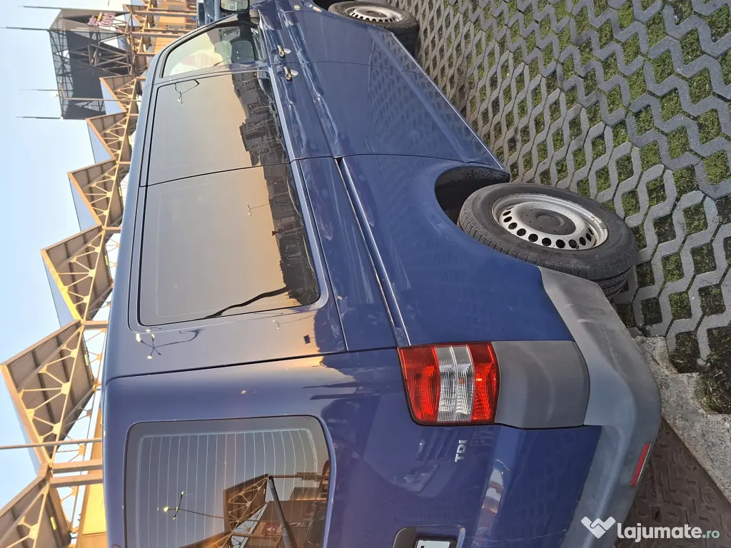 Vand vw T5 7+1 locuri scurt 10500 euro 