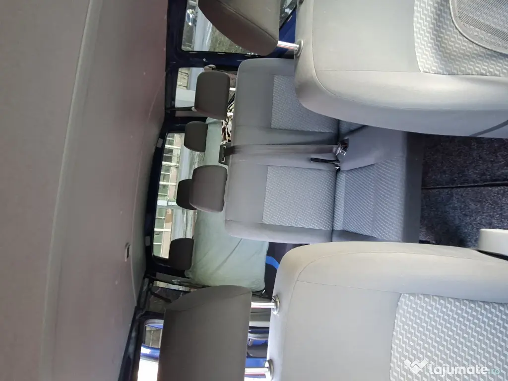 Vand vw T5 7+1 locuri scurt 10500 euro 