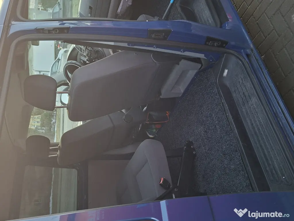 Vand vw T5 7+1 locuri scurt 10500 euro 