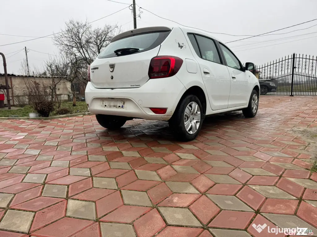 Dacia Sandero cu km reali recent adusă 