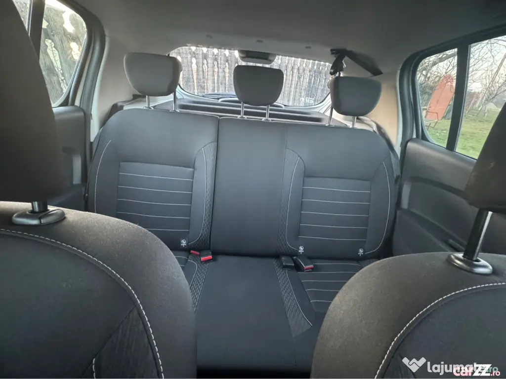 Dacia Sandero cu km reali recent adusă 