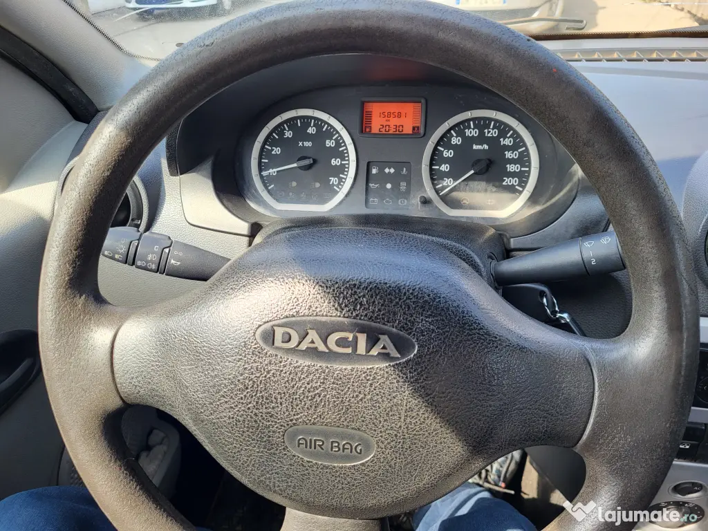 Dacia Logan din 2004
