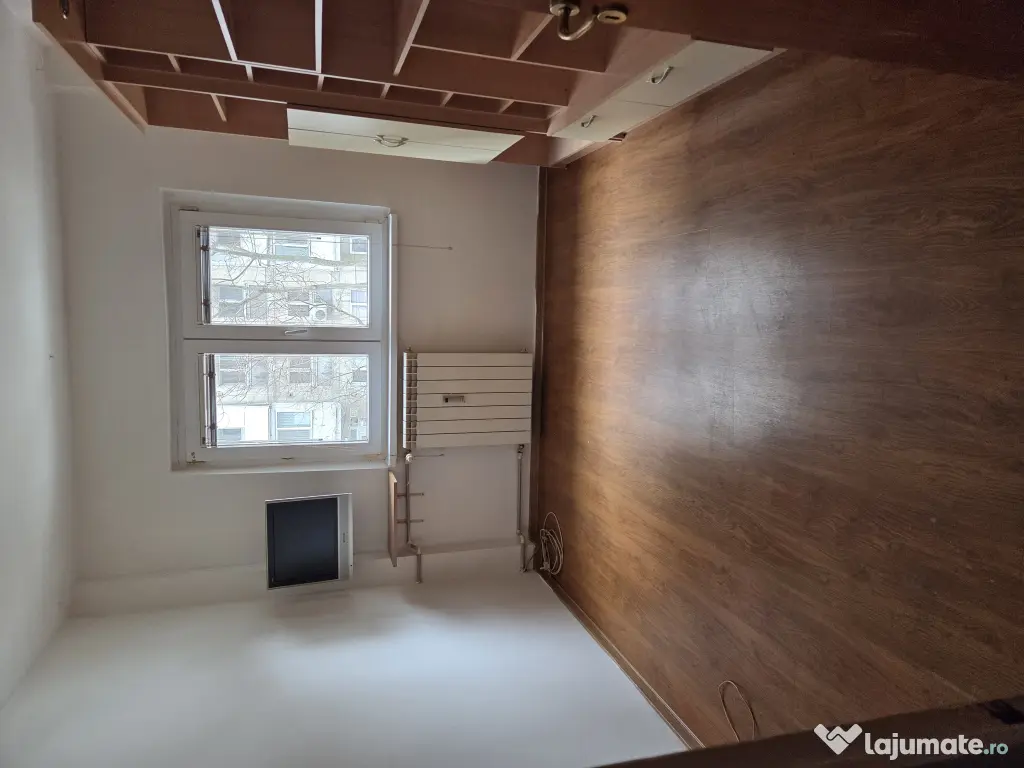 Vand apartament 3 camere decomandat Militari 