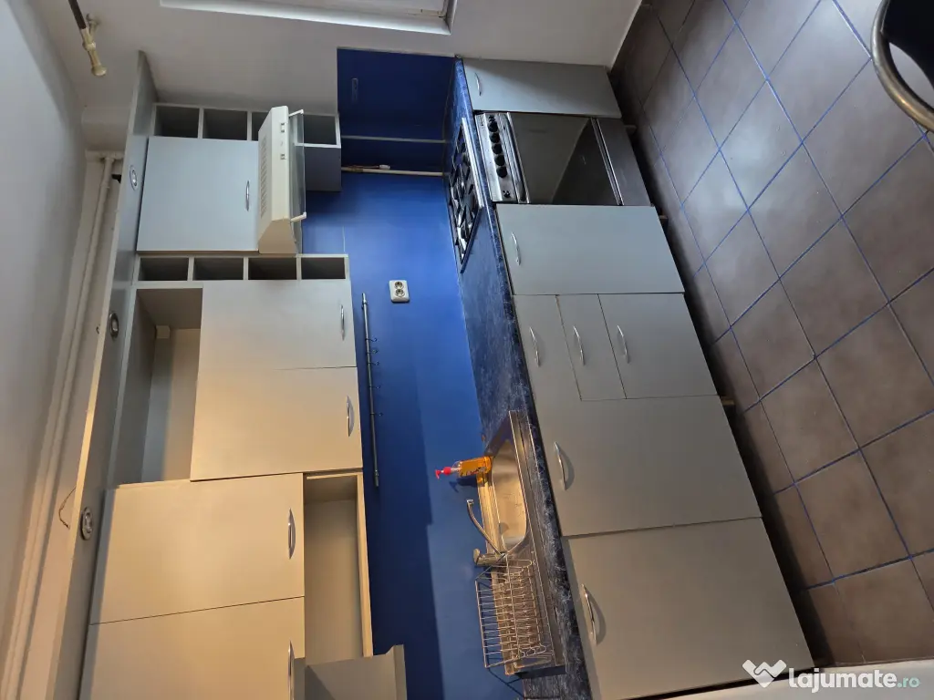 Vand apartament 3 camere decomandat Militari 