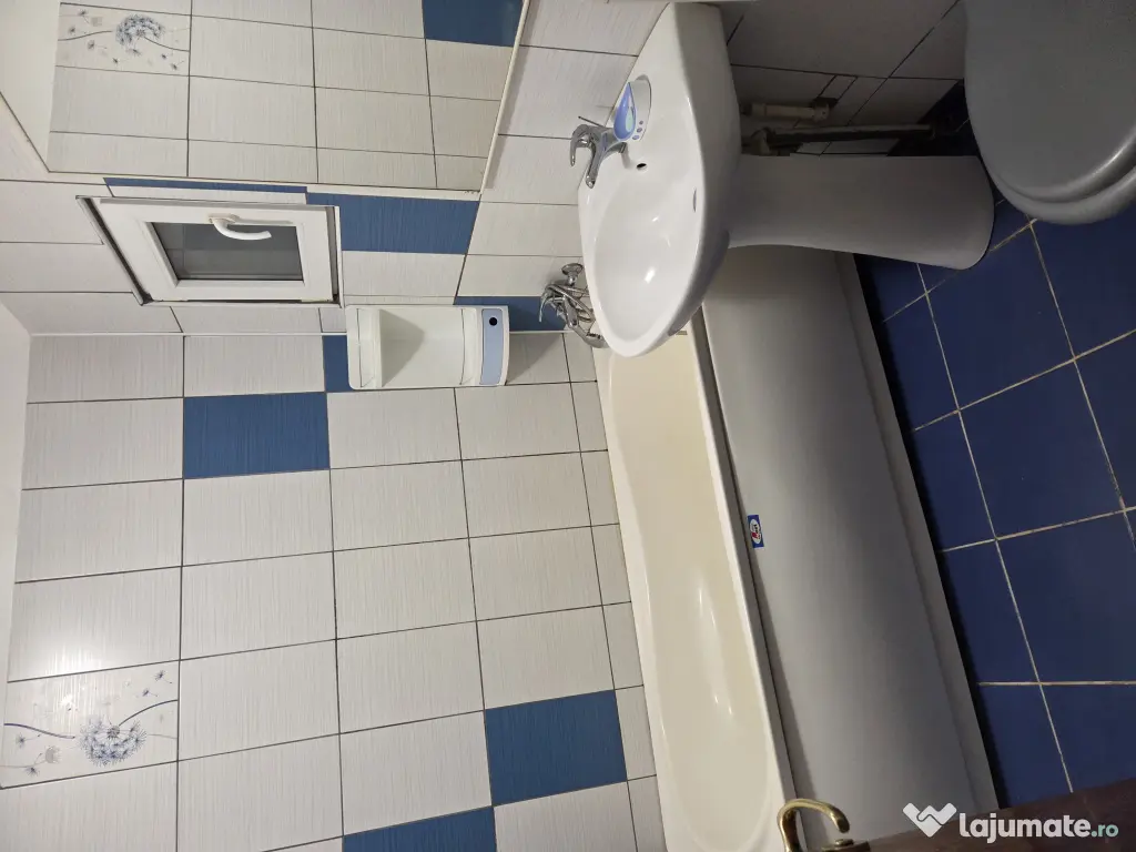 Vand apartament 3 camere decomandat Militari 