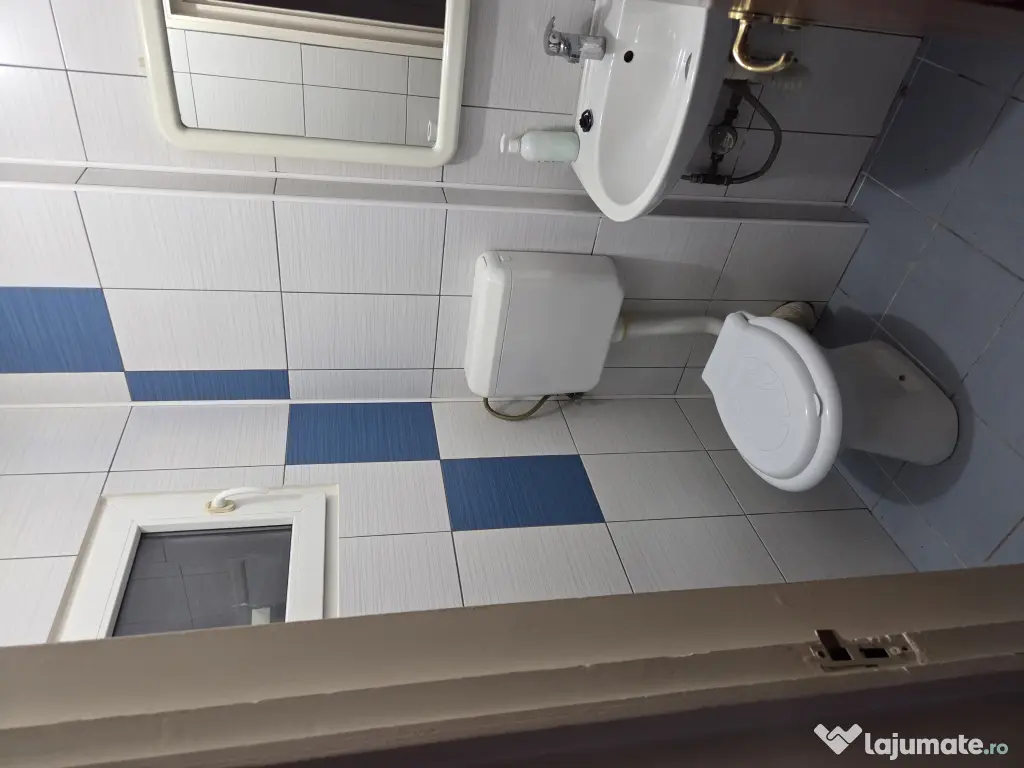 Vand apartament 3 camere decomandat Militari 