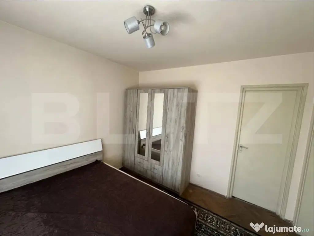 Apartament 2 camere, etaj 3, Centru, zona Piata Mare 